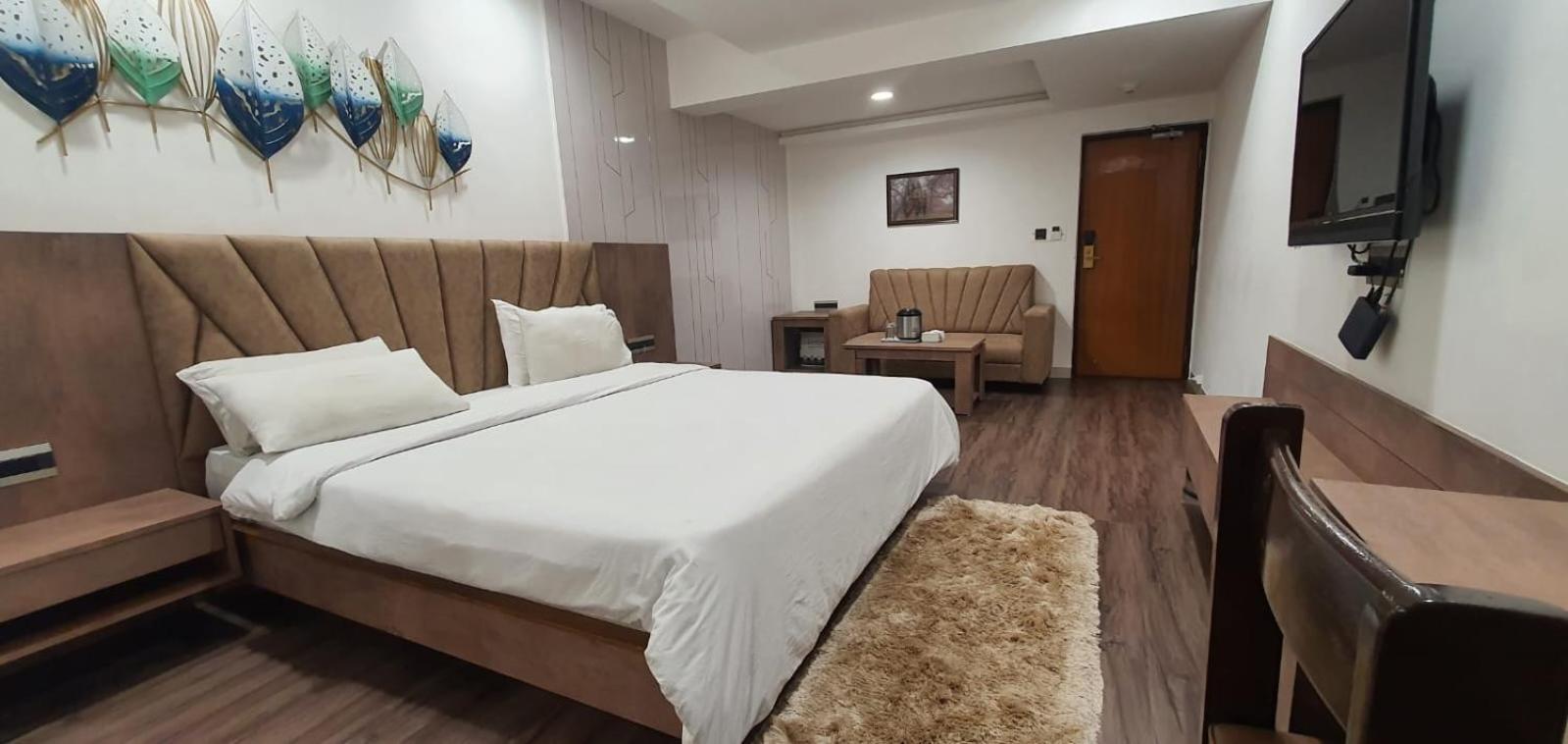 The Ambassador Hotel Vadodara Kültér fotó